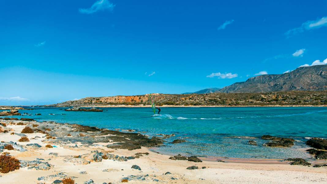 Griechenland: Windsurfen auf Kreta im Winter