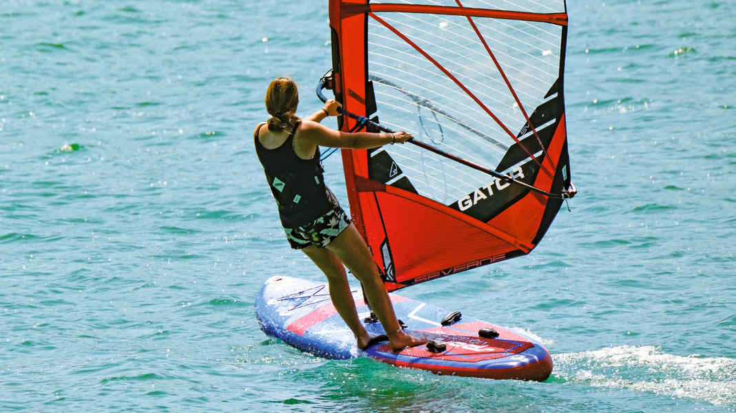 Versatile WindSUP: Sport Vibrations Surf Multisport