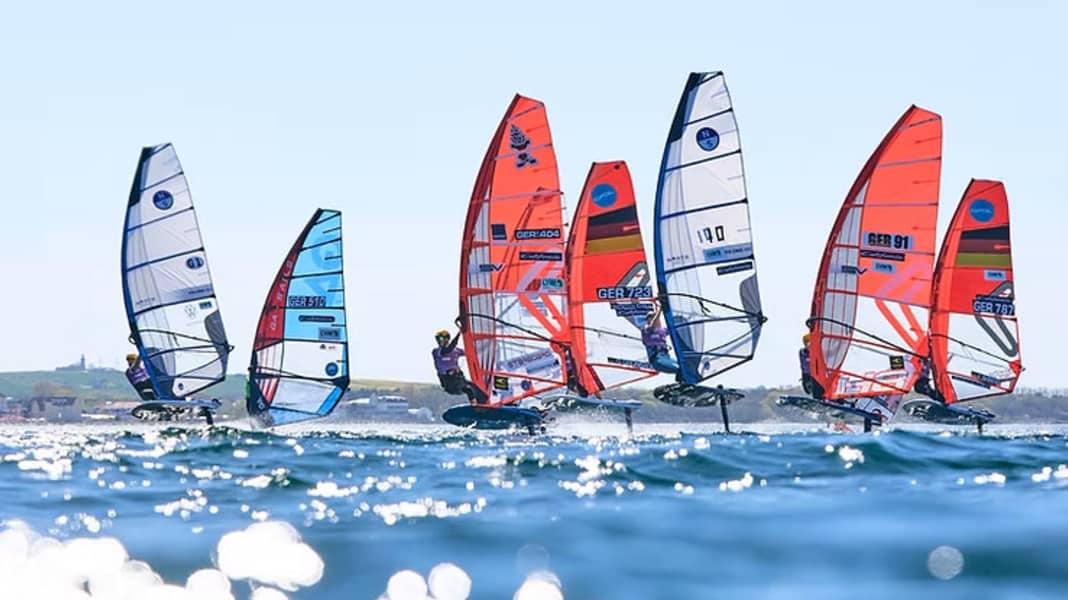 Deutscher Windsurf Cup: Saisonfinale in Pelzerhaken - enge Entscheidungen ohne die Führenden