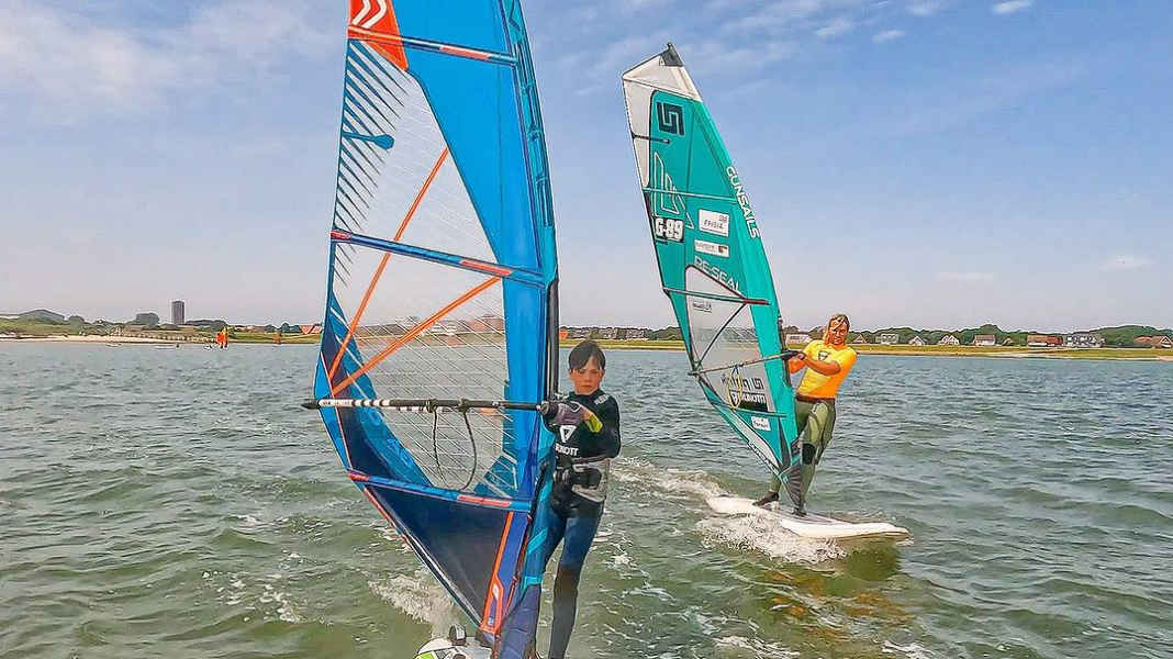 Windsurf-Camp für Kinder: Kids Camp mit Dennis Müller beim Surf-Festival