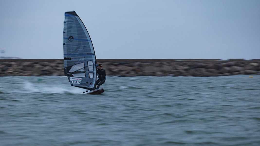 PWA World Cup Fuerteventura: “I just want to race!” – Pierre Mortefon on course for a hat-trick in Slalom X