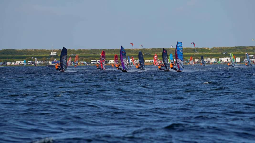 Brouwersdam: Dam-X with slalom, freestyle and wing slalom - register now!