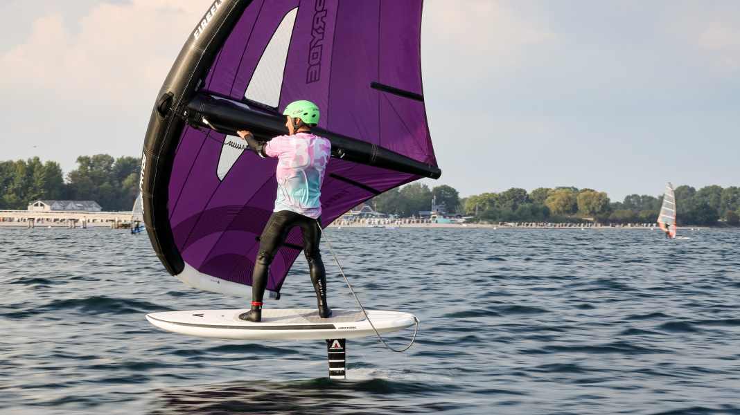 Wing- und Windsurf-Camp für Frauen: Foil Drive unterstützt She Surfs Camp in Kellenhusen