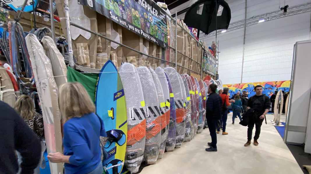 boot 2023: Die Messe-Schnäppchen für Windsurfer