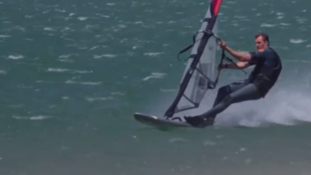 Lüderitz Speed Challenge 2025: Die ersten Runs auf dem Kanal - Vincent Valkenaers vorne