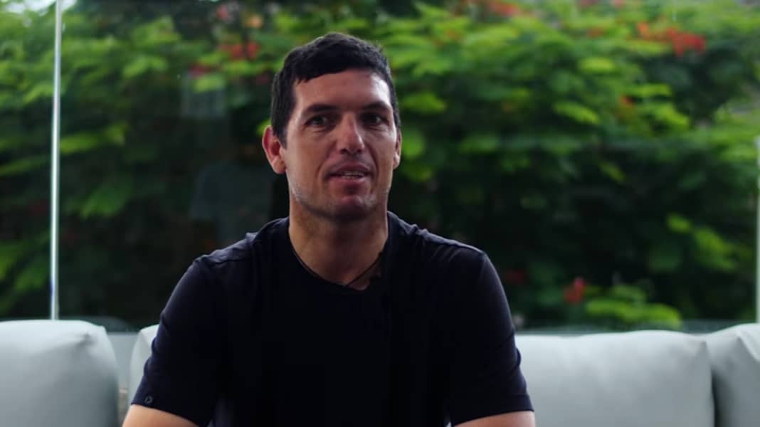 PWA Interview: A lifetime dedicated to windsurfing - Víctor Fernández on 25 years of the World Cup