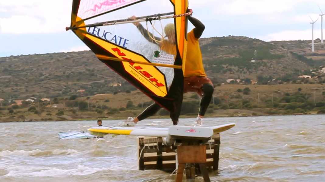 Windsurf Classics: Epische Moves und schmerzhafte Slams im ersten Windsurf-Park
