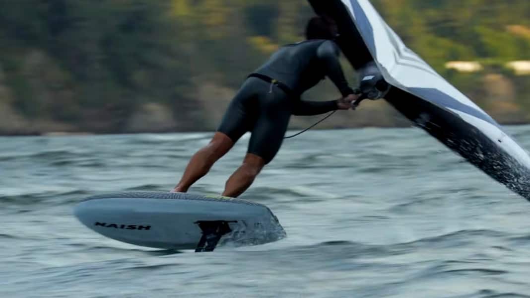 Neuer Allrounder: Naish Chimera 2027 – Ein Board für viele Foil-Disziplinen