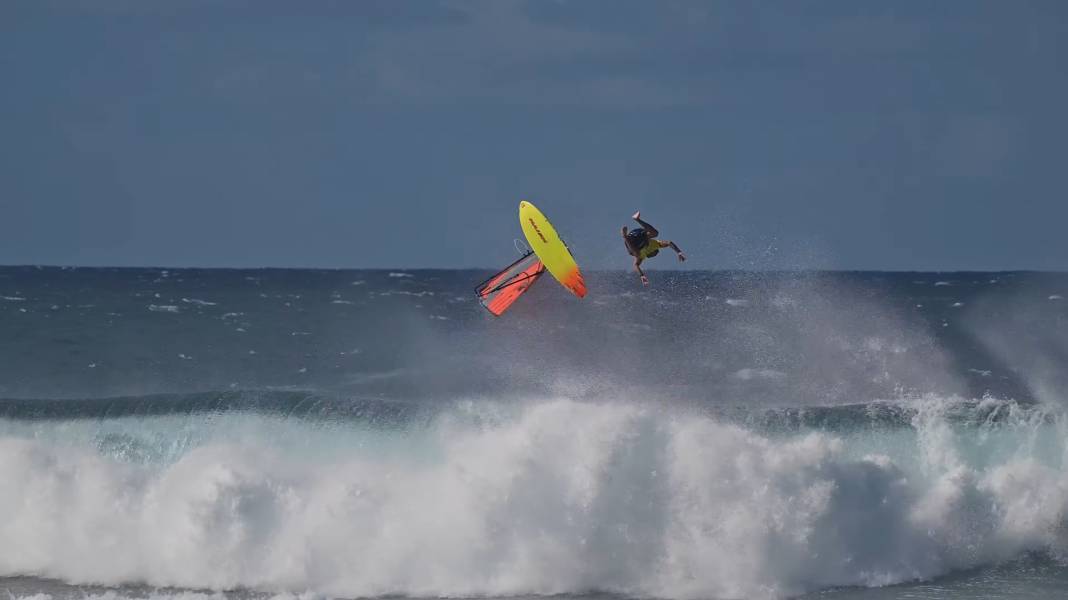 Posting des Tages: Hookipa-Kleinholz von Fish Bowl Diaries