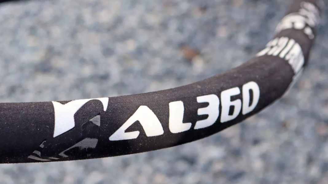 Test aluminium fork 2023: AL 360 aluminium mono fork in a practical check