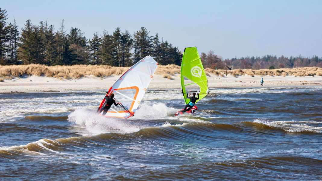 Test Freemove sail 5.7 (2022) - all features & details