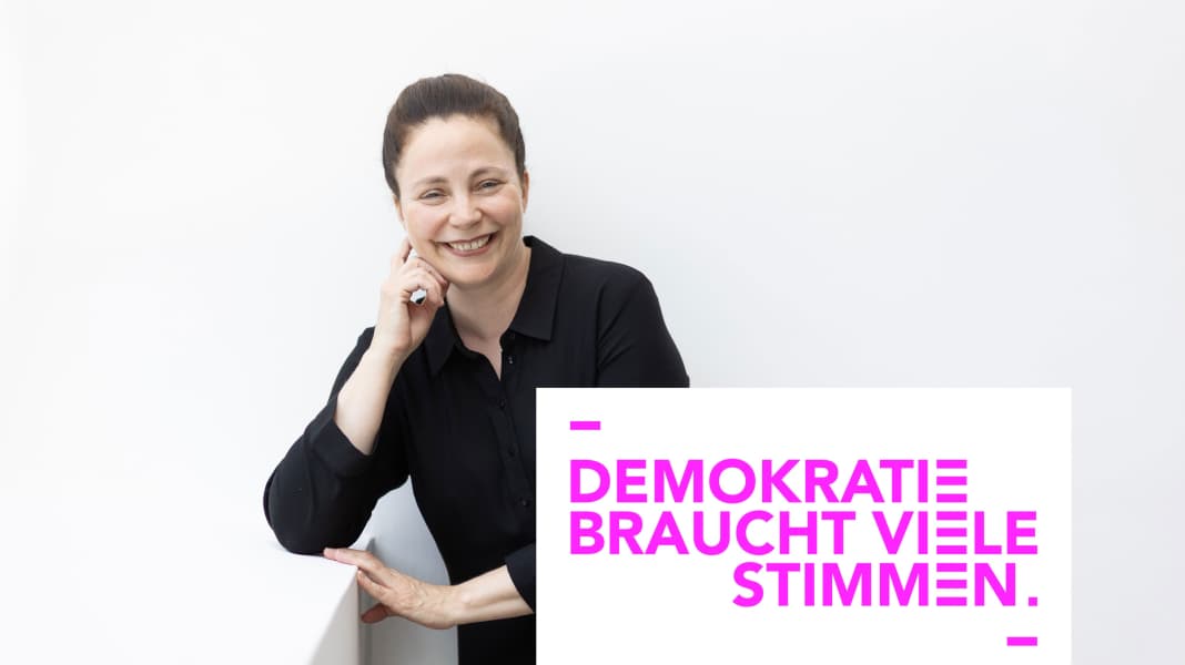 ​Aktionswoche: „Die Millionen-Dollar-Frage der Demokratie“ - Drei Fragen an Thea Dorn