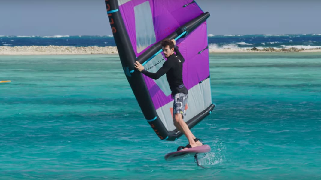 Wingfoil-Tricks: Backfahren mit dem Wing
