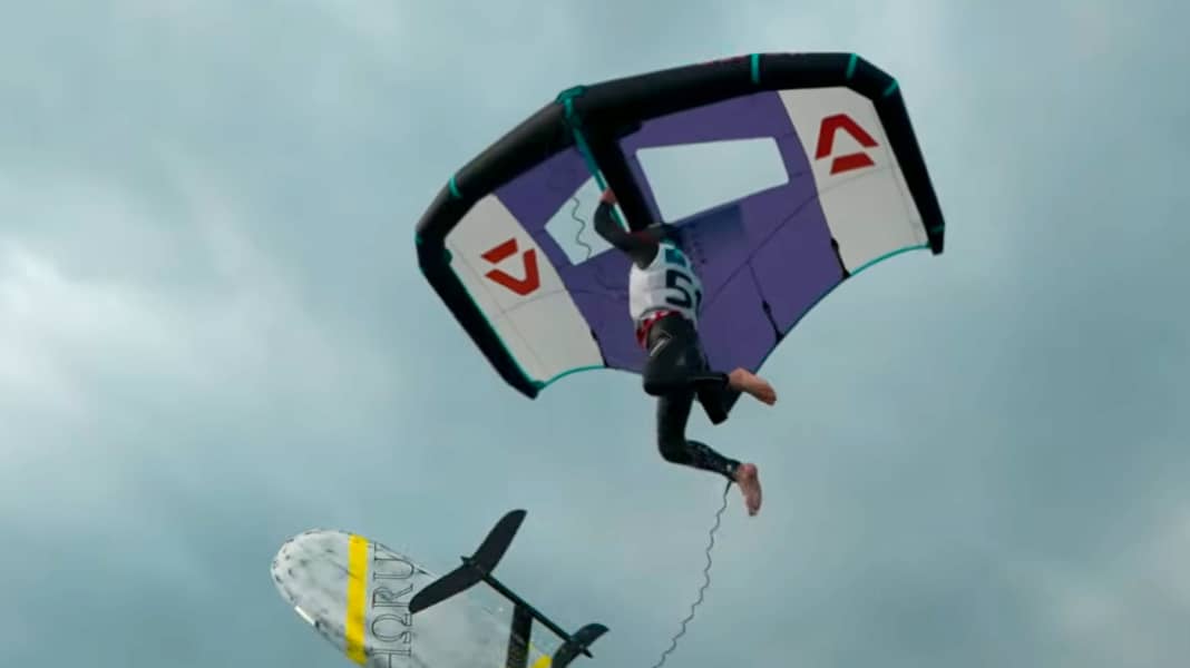 Highlight film - the best wingfoil crashes of 2021