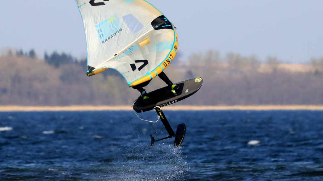 Naish MA Foil - the new Medium Aspect Foil in test | SURF