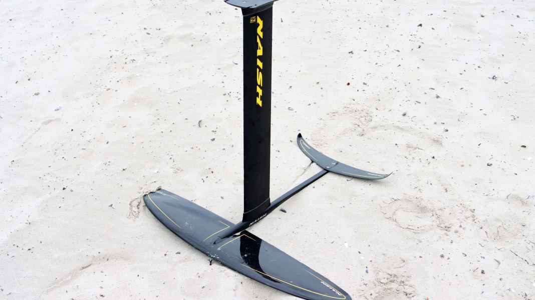 Speedrausch für Wingfoiler? Das Naish Jet HA Foil im Test