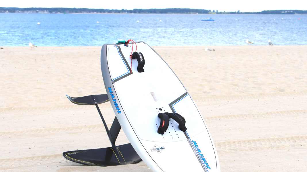 Das Wingboard Naish Hover im Test