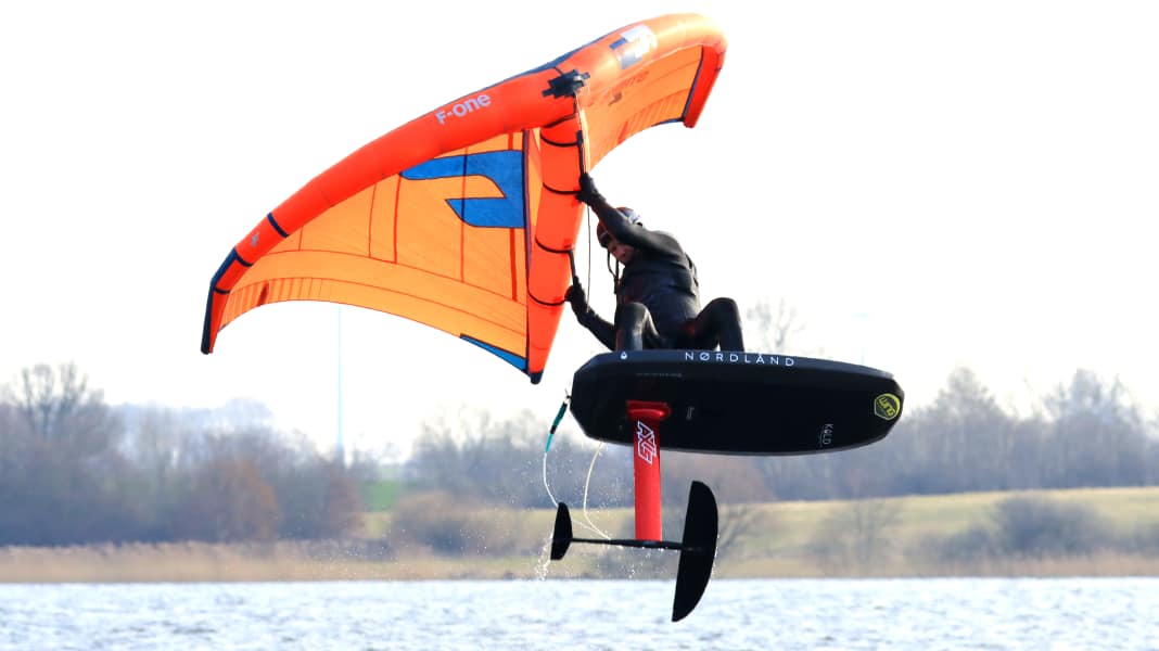 F-one Strike V2 Wing in test - lightweight for freestyle & waves