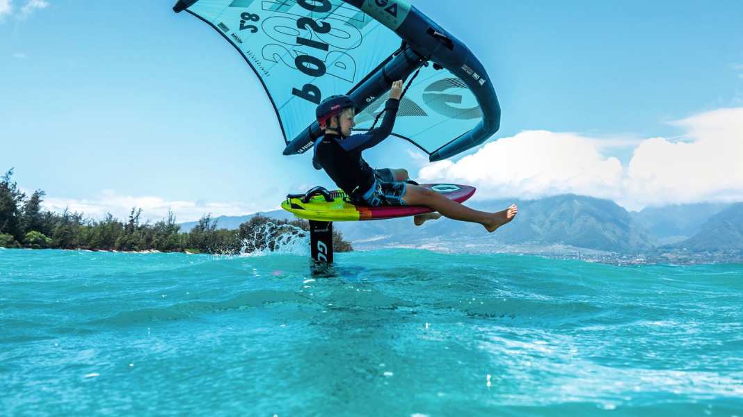 Guide: Wingsurfing for kids - what you should consider when it comes to equipment and safety