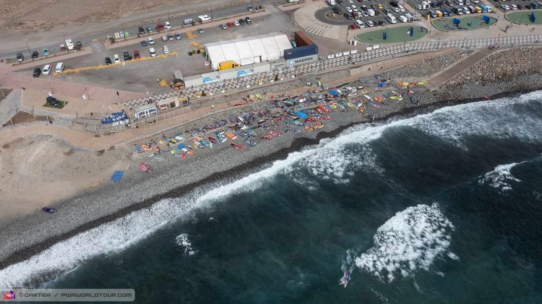 World Cup Pozo: Wingfoiler duellieren sich auf Gran Canaria