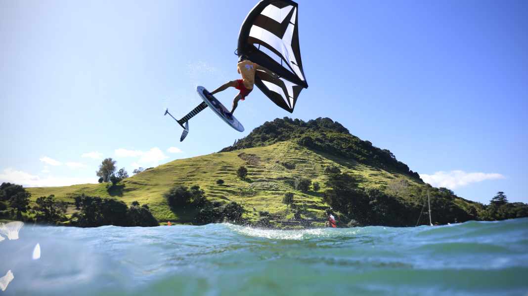Wingfoil World Cup: Successful start in Tauranga/New Zealand