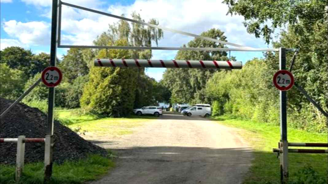 Spots: New height restriction on Lake Selent