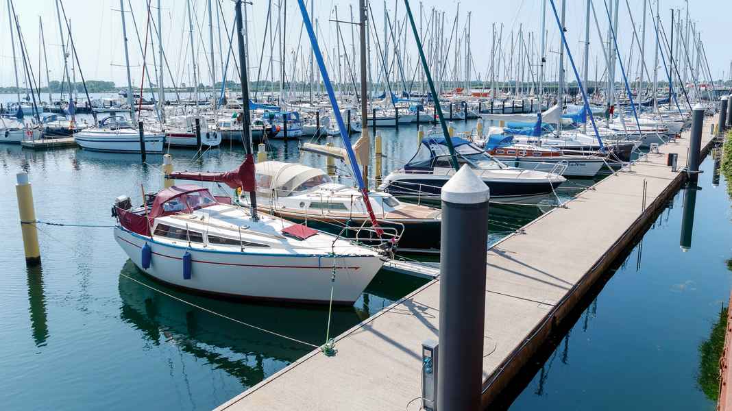 Ostsee-Häfen 2026: Liegeplatz-Suche in SH braucht Geduld
