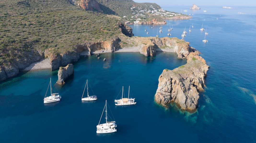 Liparische Inseln: Panarea und Salina – Glamour und Granita