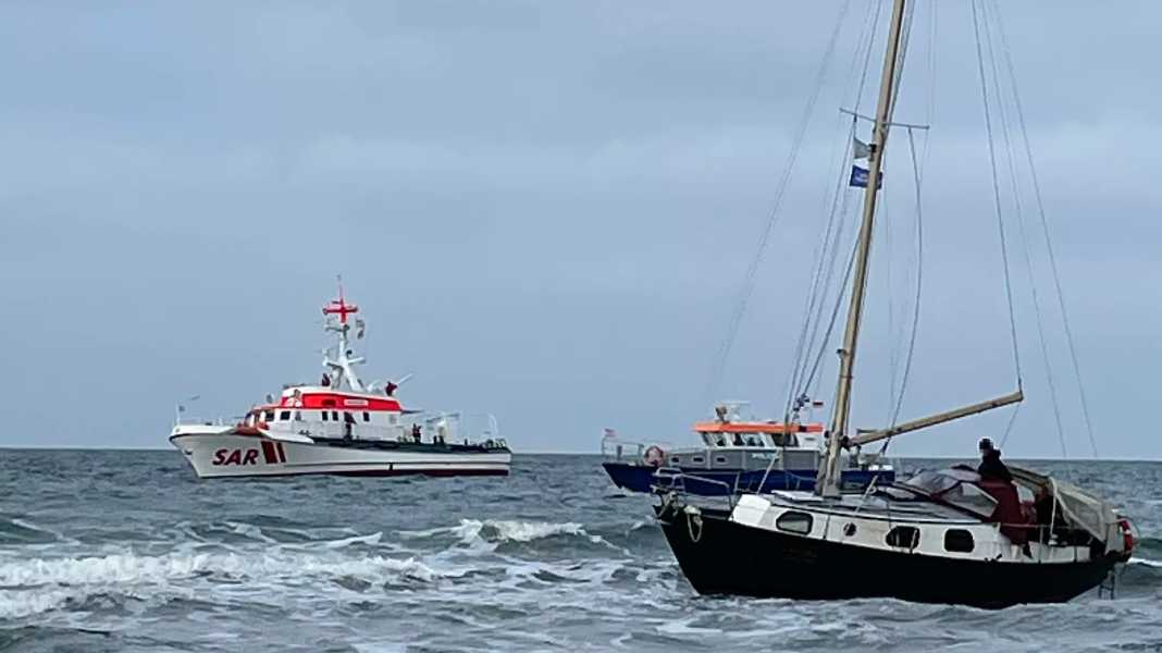 Distress at sea: Two boats stranded on the German Baltic coast