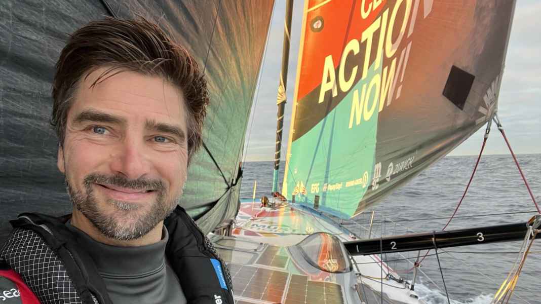 12th Route du Rhum: Herrmann advances, giants duel at the top
