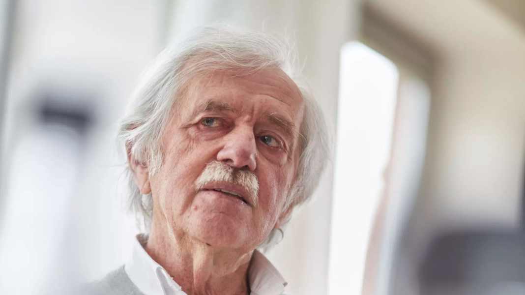 Wilfried Erdmann: Signing session at the trade fair in Flensburg