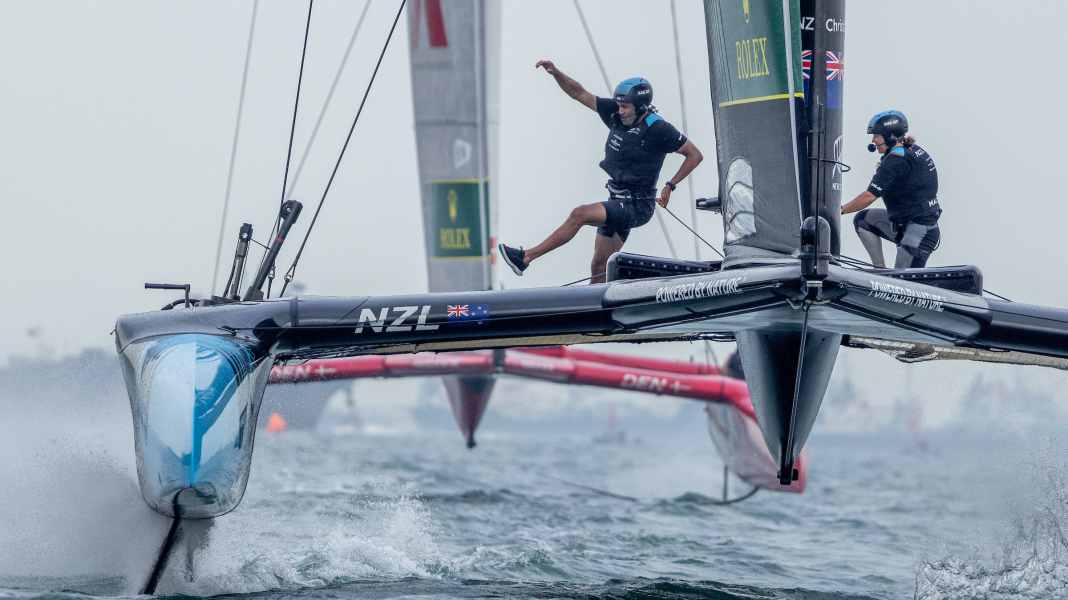 SailGP Singapur: Fliegende Kiwis holen dritten Saisonsieg