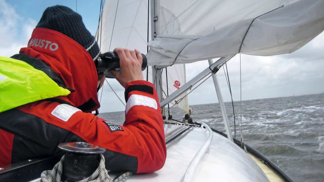 Seemannschaftsserie, Teil I – Törnvorbereitung: Segeln ohne Stress: Wie Sie sicher und entspannt ankommen