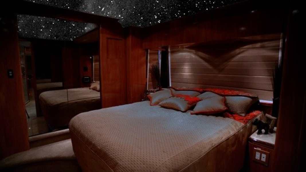 Twinkling stars in the suite