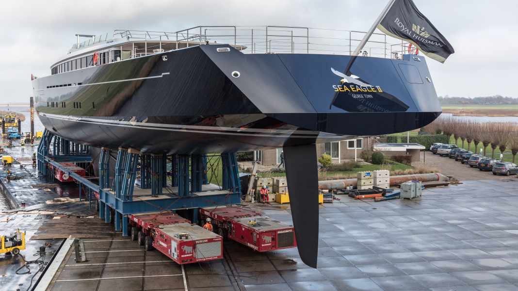 Royal Huisman présente une tondeuse de 81 mètres