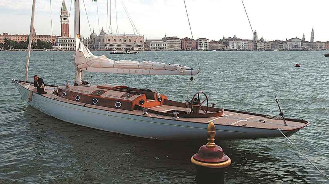 Classique : le yacht de Bond est à vendre