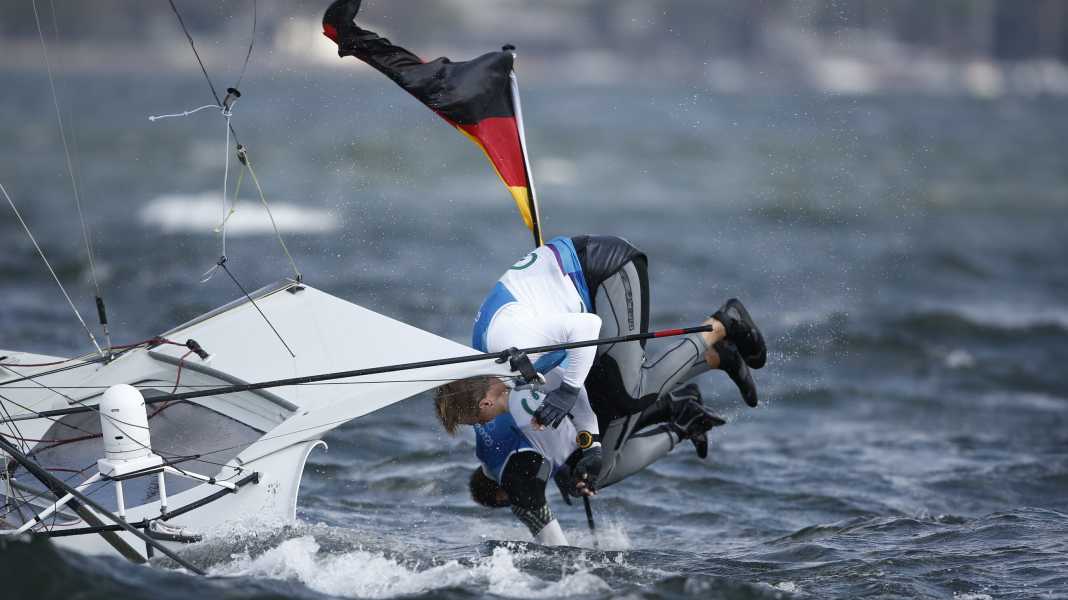 Vela olimpica: auguri di buon Natale dai velisti olimpici