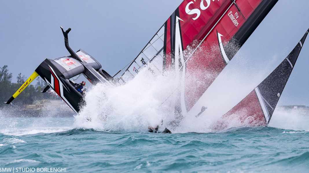 Americas Cup: The spectacular capsize. Minutes in pictures