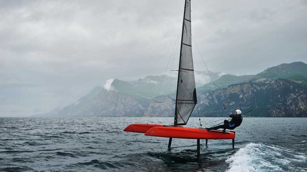 Faire du foil : Spécial foil : ce que vous devez savoir pour naviguer sur des ailes