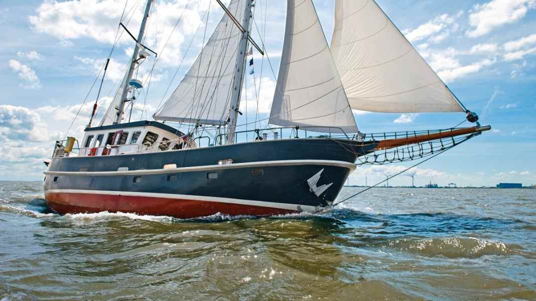 "Homecoming VII": A cutter for the journey of a lifetime