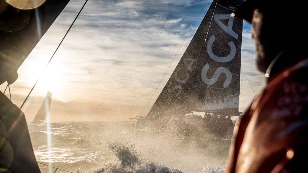 Volvo Ocean Race : époustouflant : le départ au large du Cap