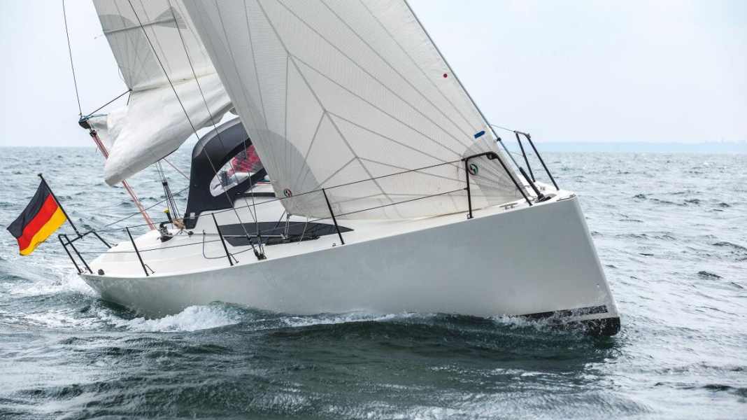 Comet 31S: A comet without a flare tail