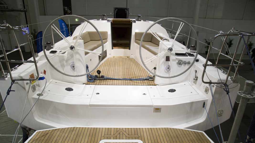 Modell-Update: Hanseboot-Premieren II: Azuree 33C