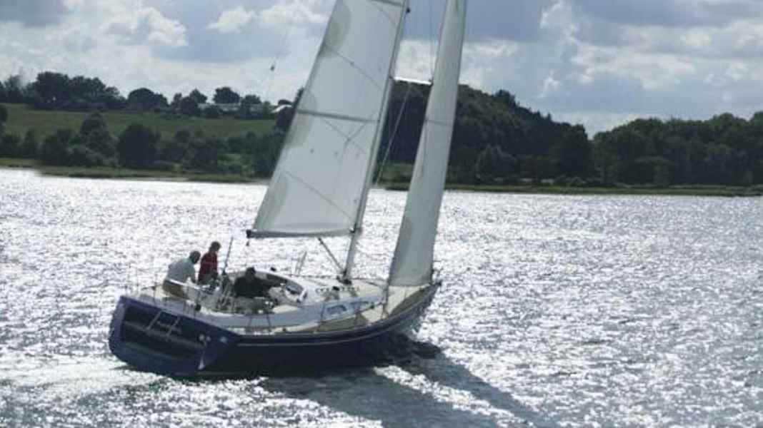 T&T - News: New Comfortina 39 in YACHT test