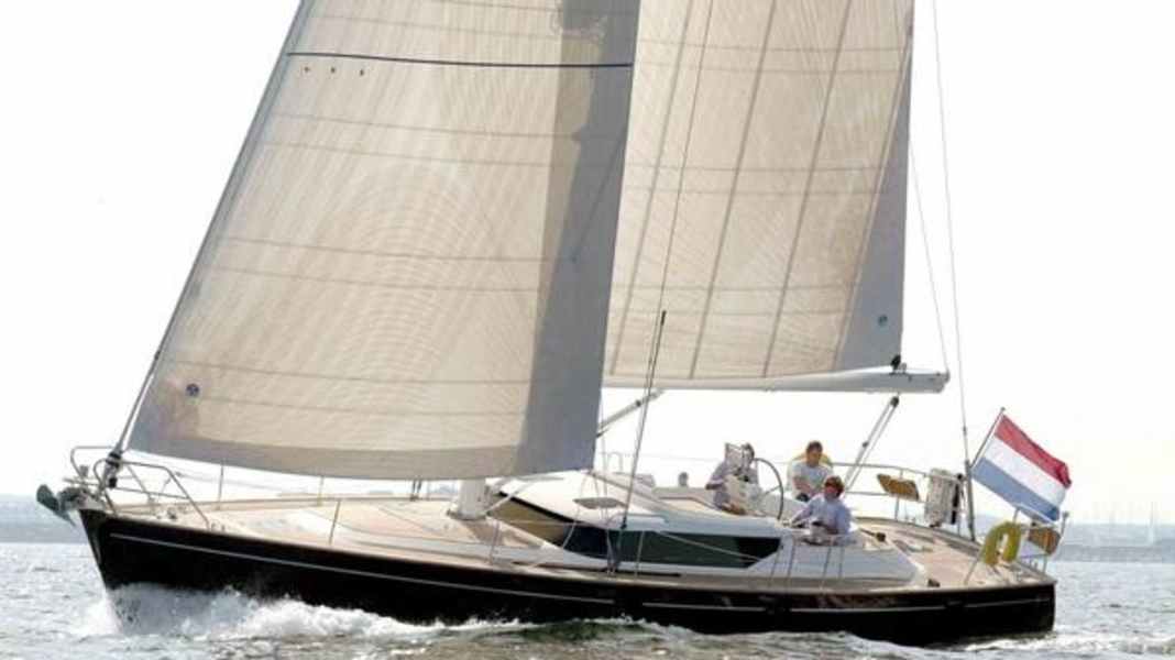 Shipyards: Revised 45-footer from Contest