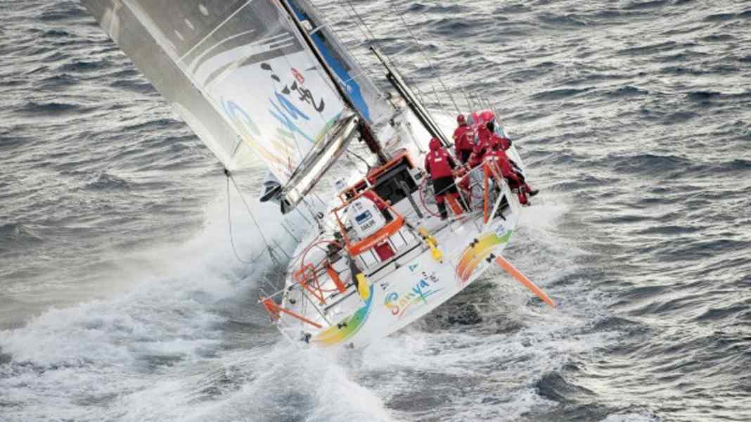 Volvo Ocean Race : Deuxième avarie : fuite sur Team Sanya