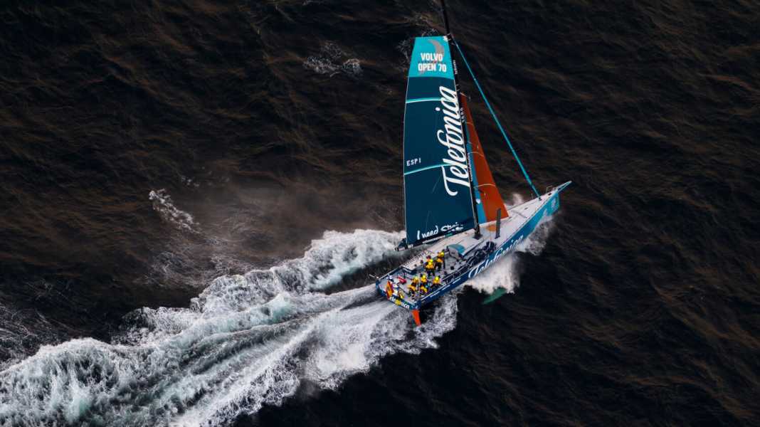 Volvo Ocean Race : Telefónica est premier quelque part