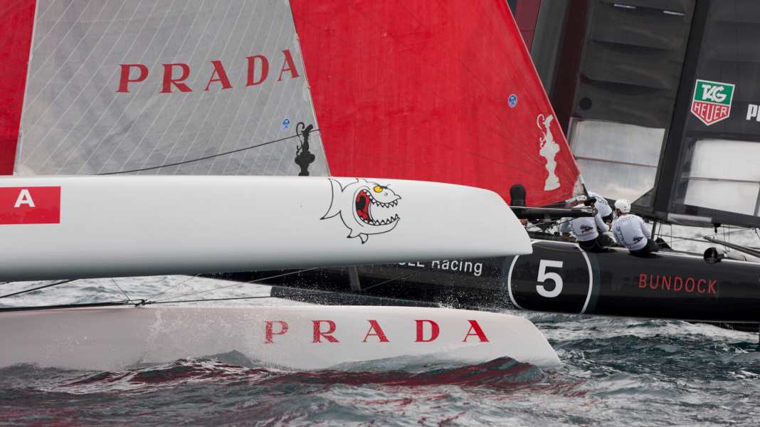 AC World Series: Ein roter Mond strahlt über allem
