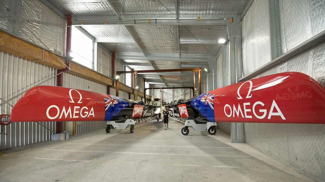Coppa America: i kiwi ricevono il secondo catamarano