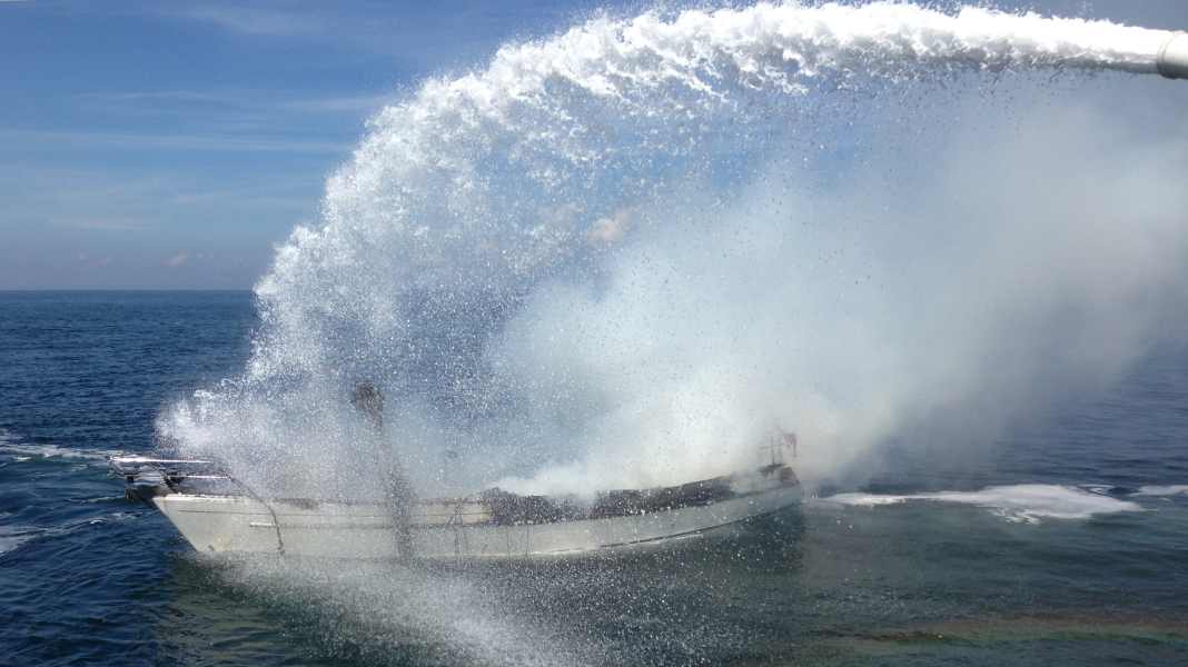 Antincendio: Incendio in mare: cosa fare in caso di incendio